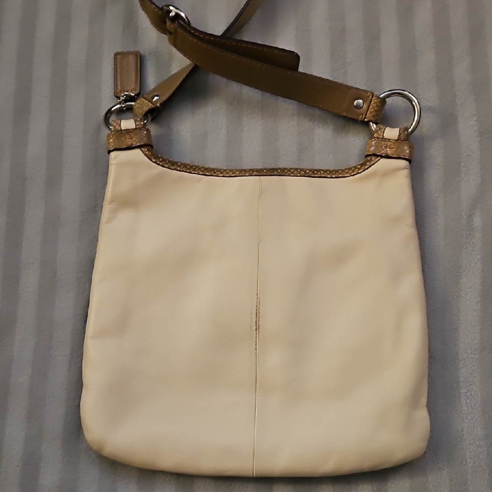 Coach Cream and Tan Crossbody Bag - Picture 9 of 10